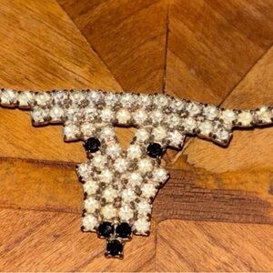 Elegant Crystal Bull Pendant Necklace